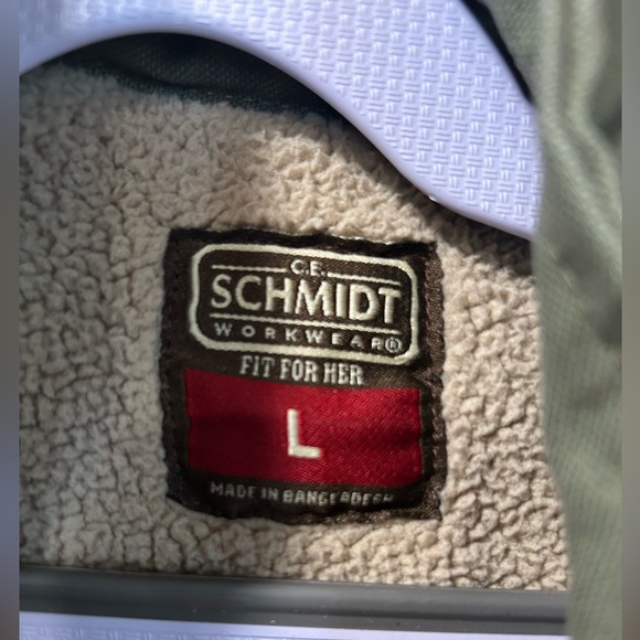 SCHMIDT Women’s Olive Green Sherpa-Lined Vest - Picture 3 of 9